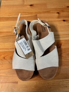 TOMS Womens Beige Canvas Slingback Sandals- New w/Tags